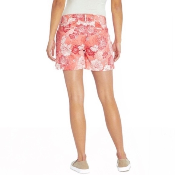 Isaac Mizrahi Peony Floral Midi Shorts - Picture 3 of 7